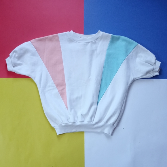 Vintage Sweaters - Vintage Women’s Trendy Colour Block Crewneck